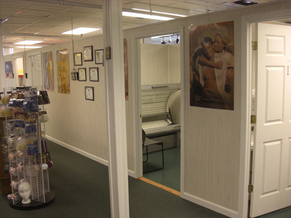 tanning rooms at TanForLess