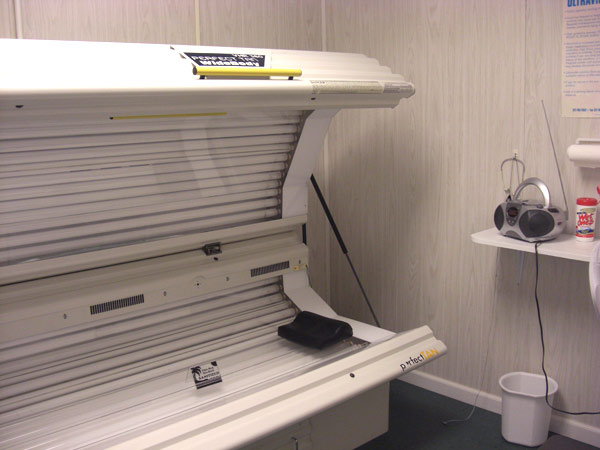 Perfect Tan Wide Body Tanning Bed